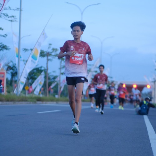 Race photo from KEDIRI HALF MARATHON 2026