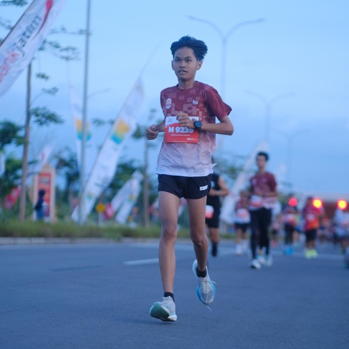 Race photo from KEDIRI HALF MARATHON 2026