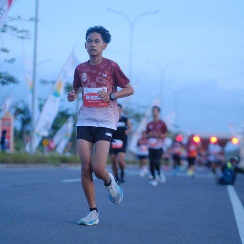Race photo from KEDIRI HALF MARATHON 2026