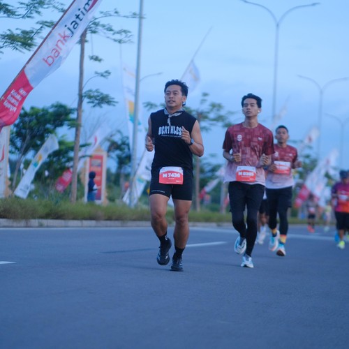 Race photo from KEDIRI HALF MARATHON 2026