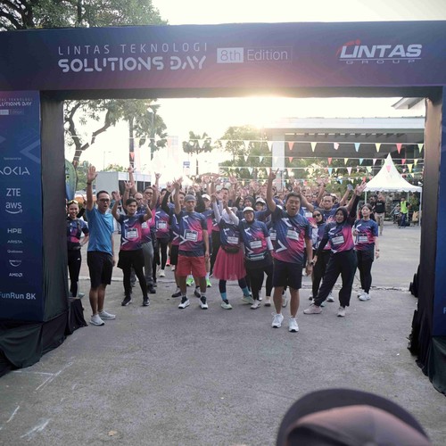 Race photo from LINTAS TEKNOLOGI SOLUTIONS DAY