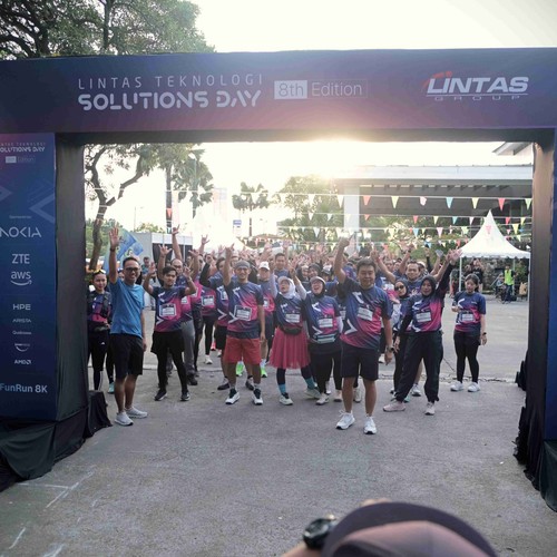 Race photo from LINTAS TEKNOLOGI SOLUTIONS DAY
