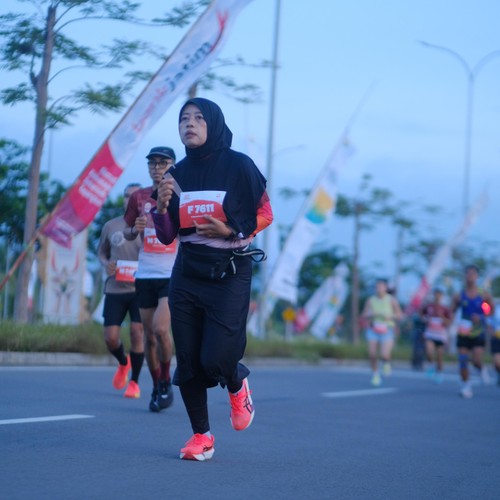 Race photo from KEDIRI HALF MARATHON 2026