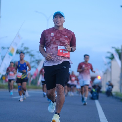 Race photo from KEDIRI HALF MARATHON 2026