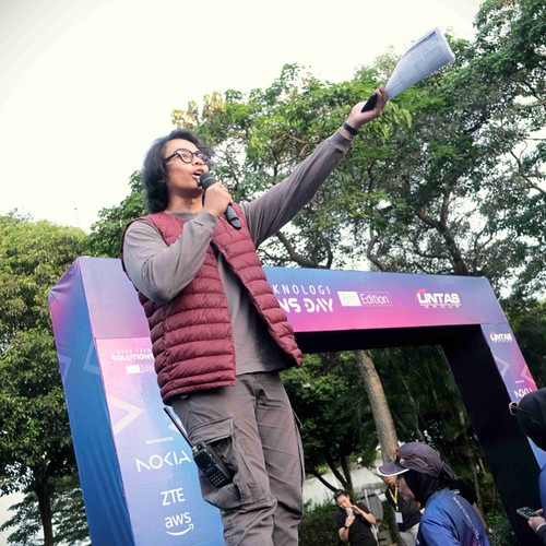 Race photo from LINTAS TEKNOLOGI SOLUTIONS DAY