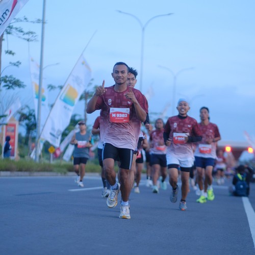 Race photo from KEDIRI HALF MARATHON 2026