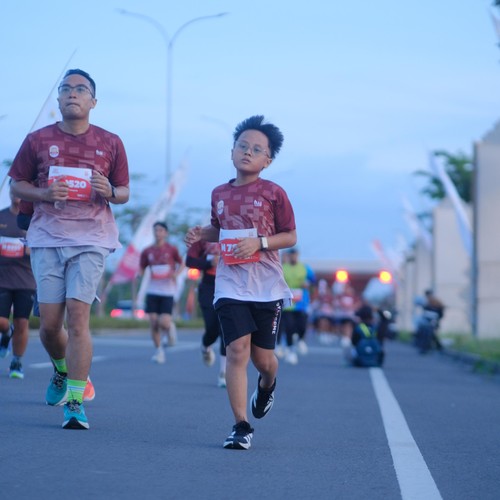 Race photo from KEDIRI HALF MARATHON 2026