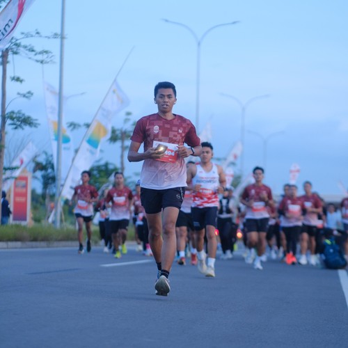 Race photo from KEDIRI HALF MARATHON 2026