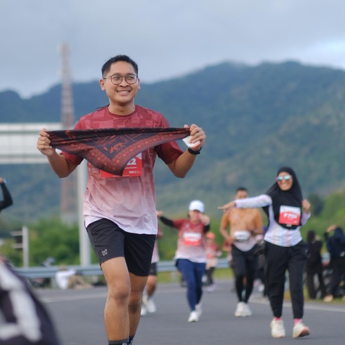 Race photo from KEDIRI HALF MARATHON 2026