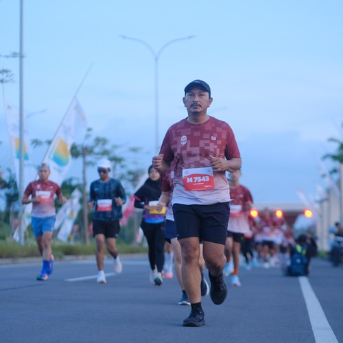 Race photo from KEDIRI HALF MARATHON 2026