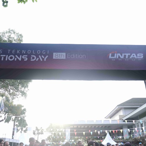 Race photo from LINTAS TEKNOLOGI SOLUTIONS DAY