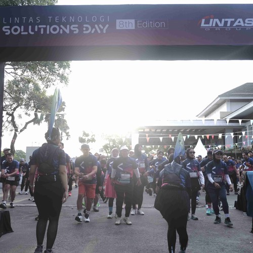 Race photo from LINTAS TEKNOLOGI SOLUTIONS DAY