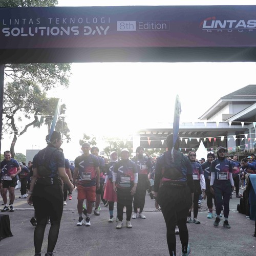 Race photo from LINTAS TEKNOLOGI SOLUTIONS DAY