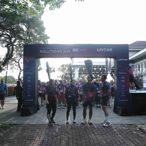 Race photo from LINTAS TEKNOLOGI SOLUTIONS DAY
