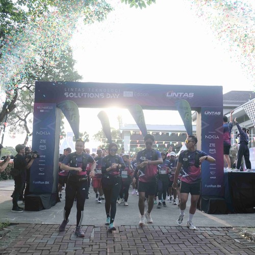 Race photo from LINTAS TEKNOLOGI SOLUTIONS DAY