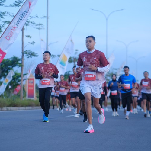 Race photo from KEDIRI HALF MARATHON 2026