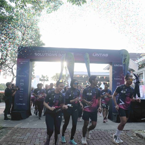 Race photo from LINTAS TEKNOLOGI SOLUTIONS DAY