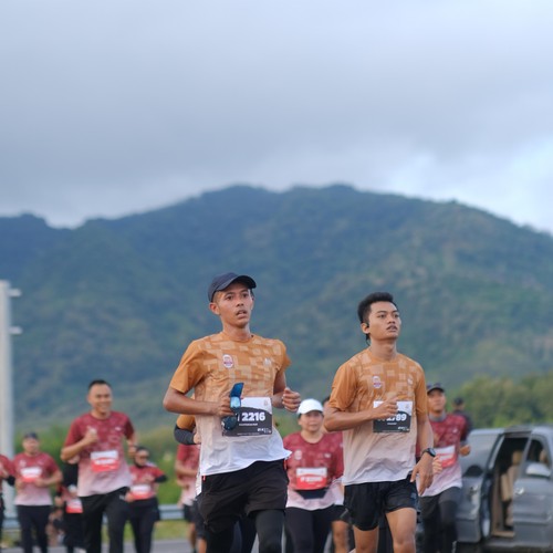 Race photo from KEDIRI HALF MARATHON 2026