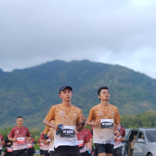 Race photo from KEDIRI HALF MARATHON 2026