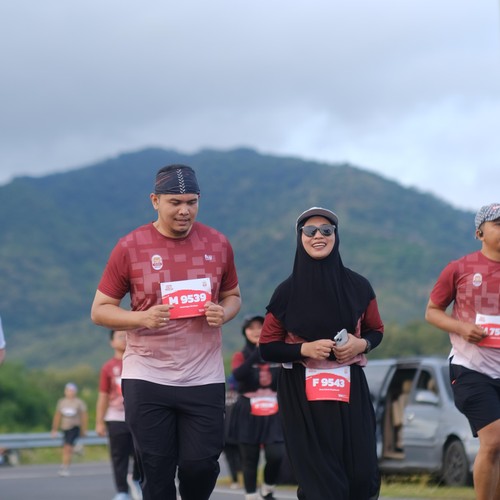 Race photo from KEDIRI HALF MARATHON 2026