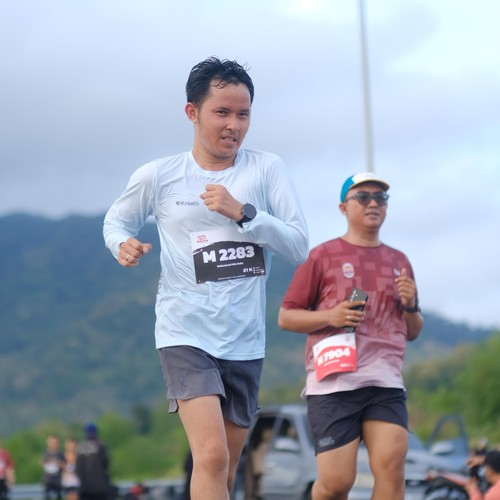Race photo from KEDIRI HALF MARATHON 2026