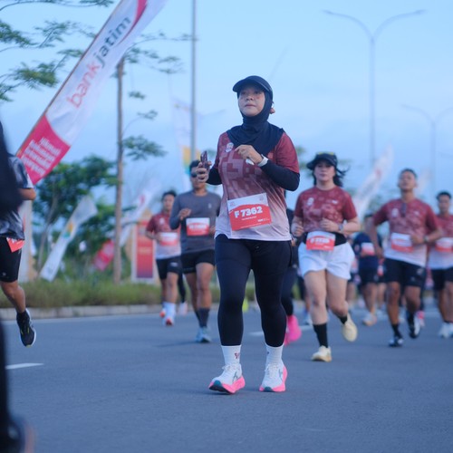Race photo from KEDIRI HALF MARATHON 2026