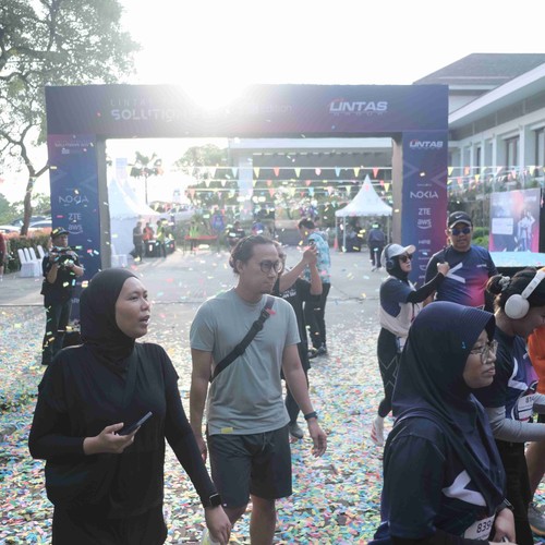 Race photo from LINTAS TEKNOLOGI SOLUTIONS DAY