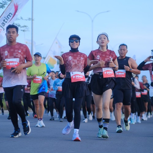 Race photo from KEDIRI HALF MARATHON 2026