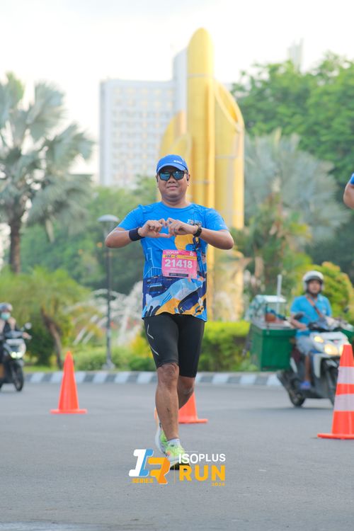 Race photo from Isoplus Run 2024 Surabaya