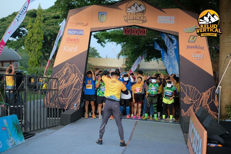 Race photo from Kelud Vertical Challenge 2024
