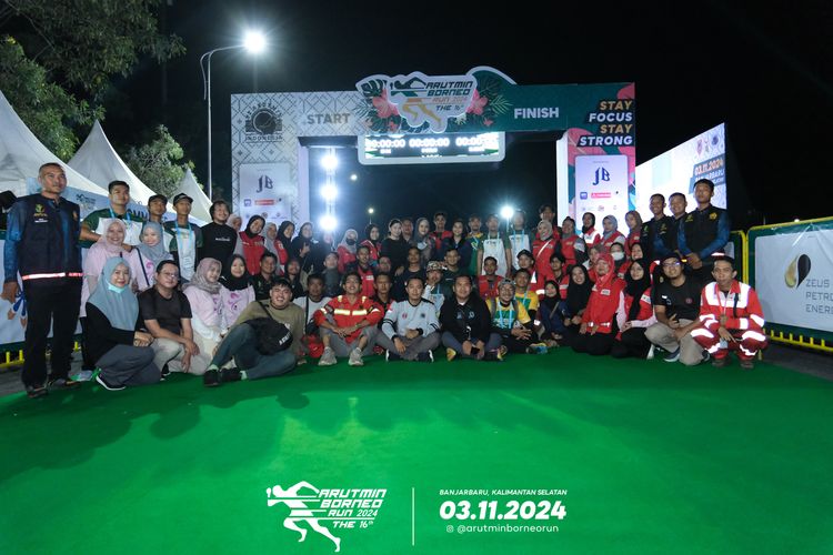 Race photo from Arutmin Borneo Run 2024