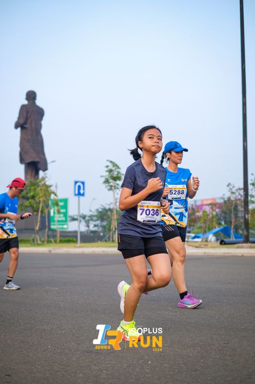 Race photo from ISOPlus Run 2024 Jakarta