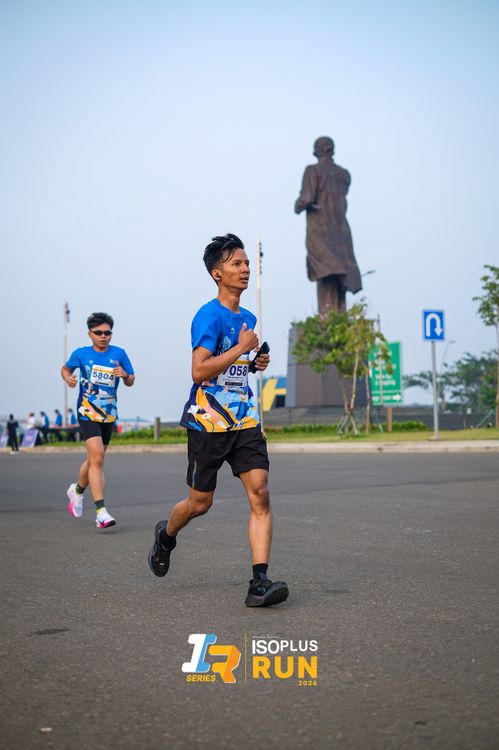 Race photo from ISOPlus Run 2024 Jakarta