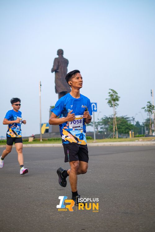 Race photo from ISOPlus Run 2024 Jakarta