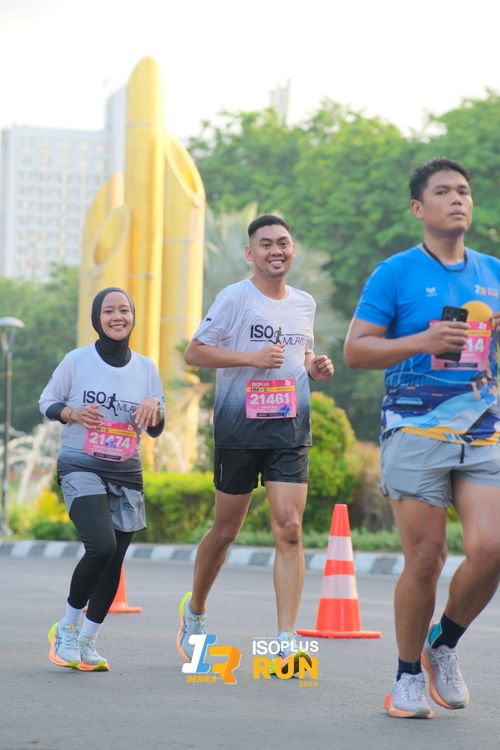 Race photo from Isoplus Run 2024 Surabaya