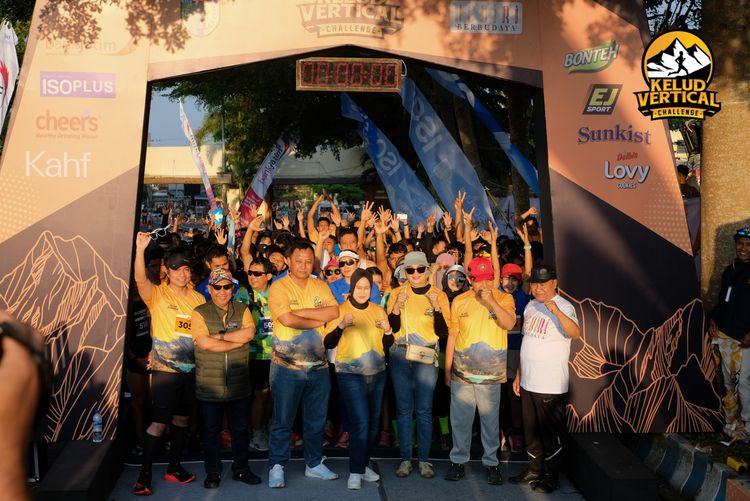 Race photo from Kelud Vertical Challenge 2024