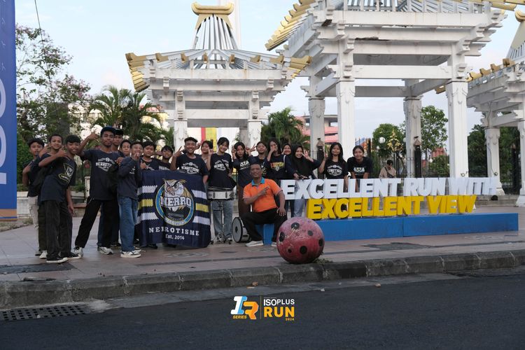 Race photo from Isoplus Run 2024 Surabaya