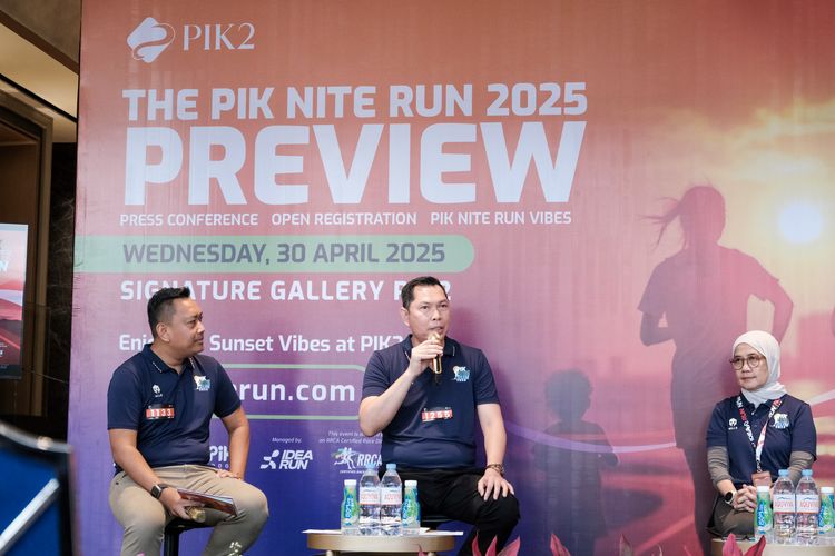 Race photo from PIK NITE RUN VIBES