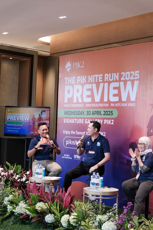 Race photo from PIK NITE RUN VIBES