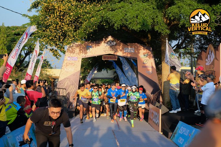 Race photo from Kelud Vertical Challenge 2024