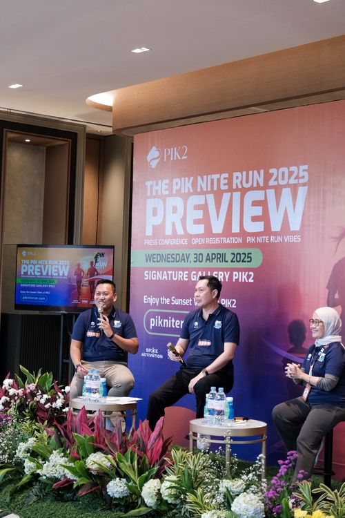 Race photo from PIK NITE RUN VIBES