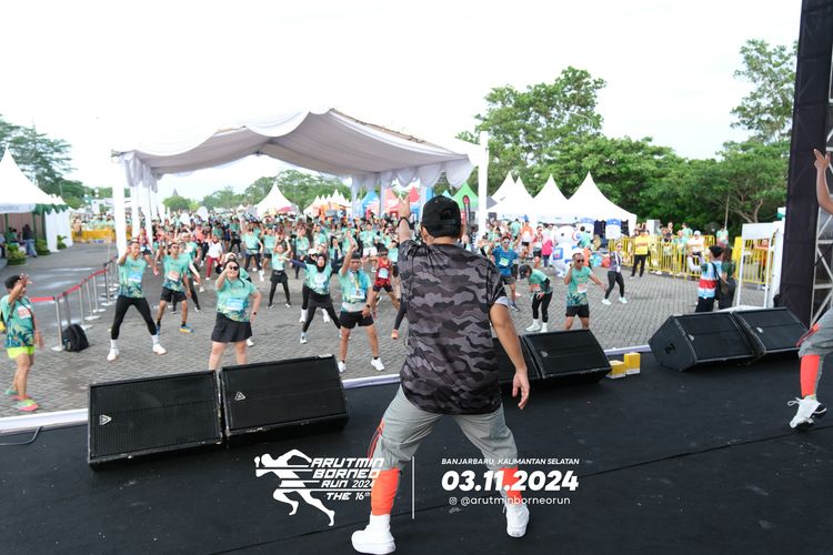 Race photo from Arutmin Borneo Run 2024