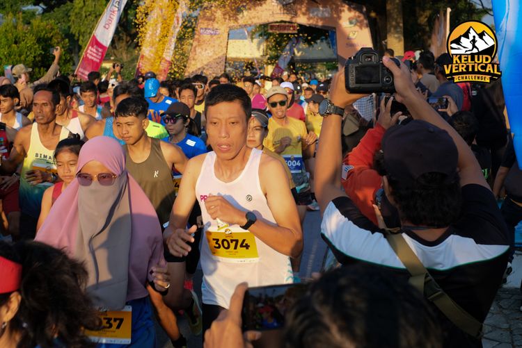 Race photo from Kelud Vertical Challenge 2024
