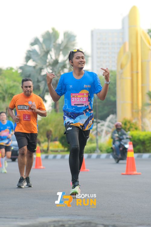 Race photo from Isoplus Run 2024 Surabaya