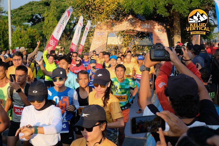 Race photo from Kelud Vertical Challenge 2024
