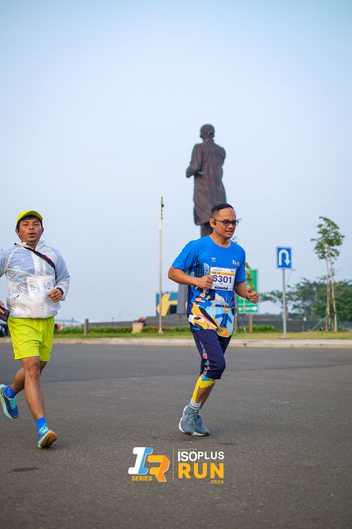 Race photo from ISOPlus Run 2024 Jakarta
