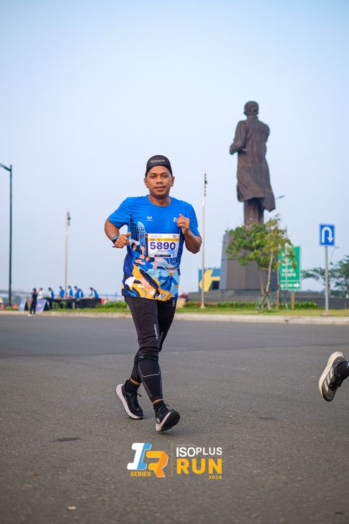 Race photo from ISOPlus Run 2024 Jakarta