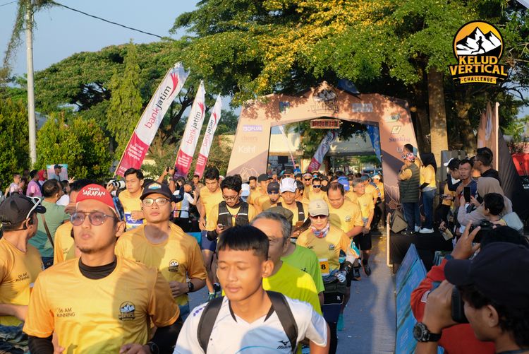 Race photo from Kelud Vertical Challenge 2024