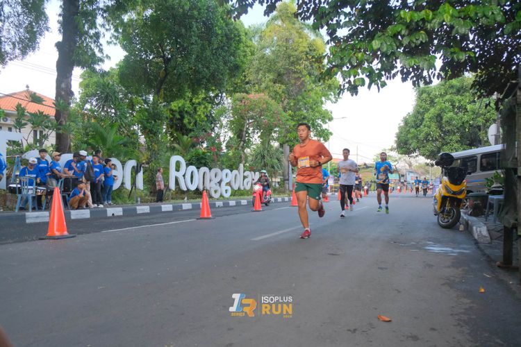 Race photo from Isoplus Run 2024 Surabaya