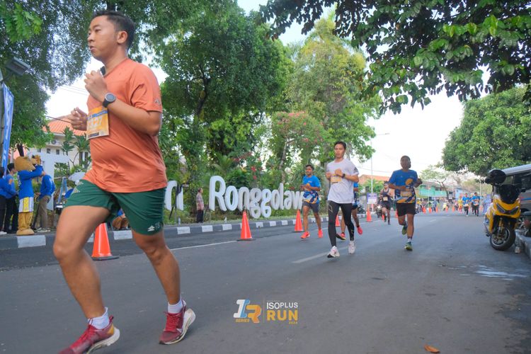 Race photo from Isoplus Run 2024 Surabaya